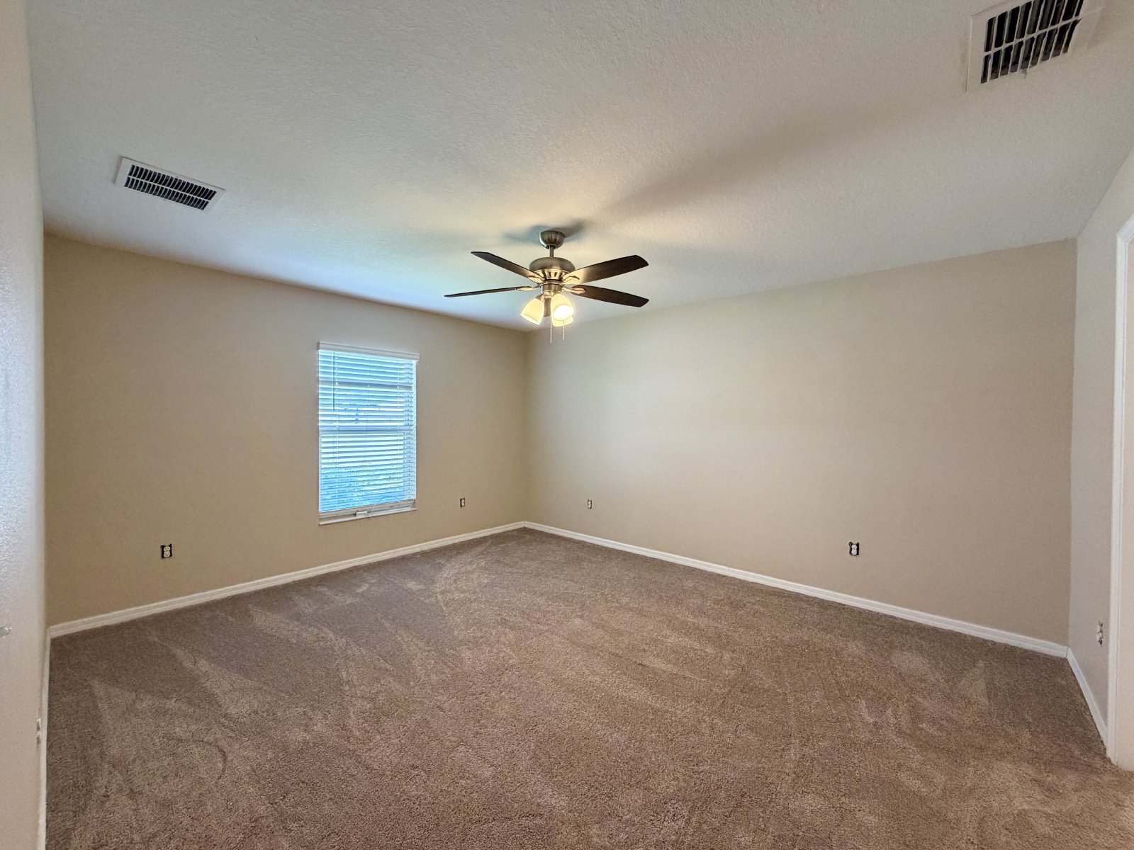 12213 SE 100th Ave Belleview FL 34420 property image