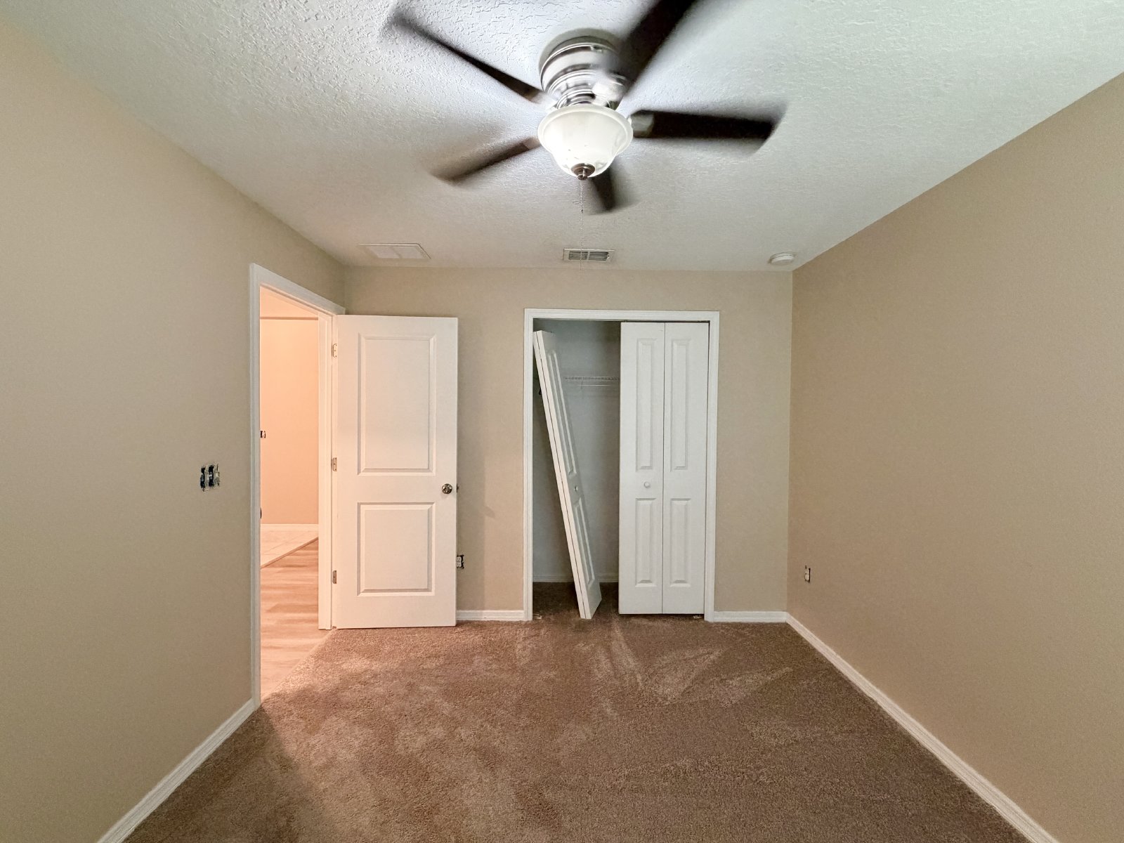12213 SE 100th Ave Belleview FL 34420 property image