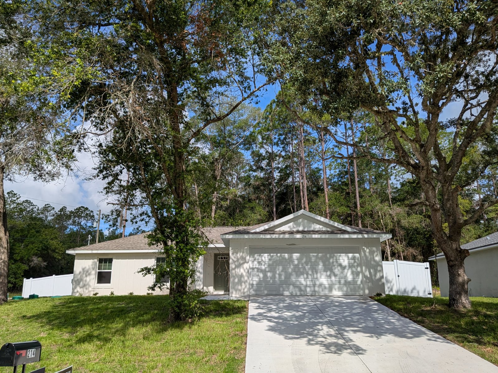 214 E Caldwell Dr Citrus Springs FL 34434 property image