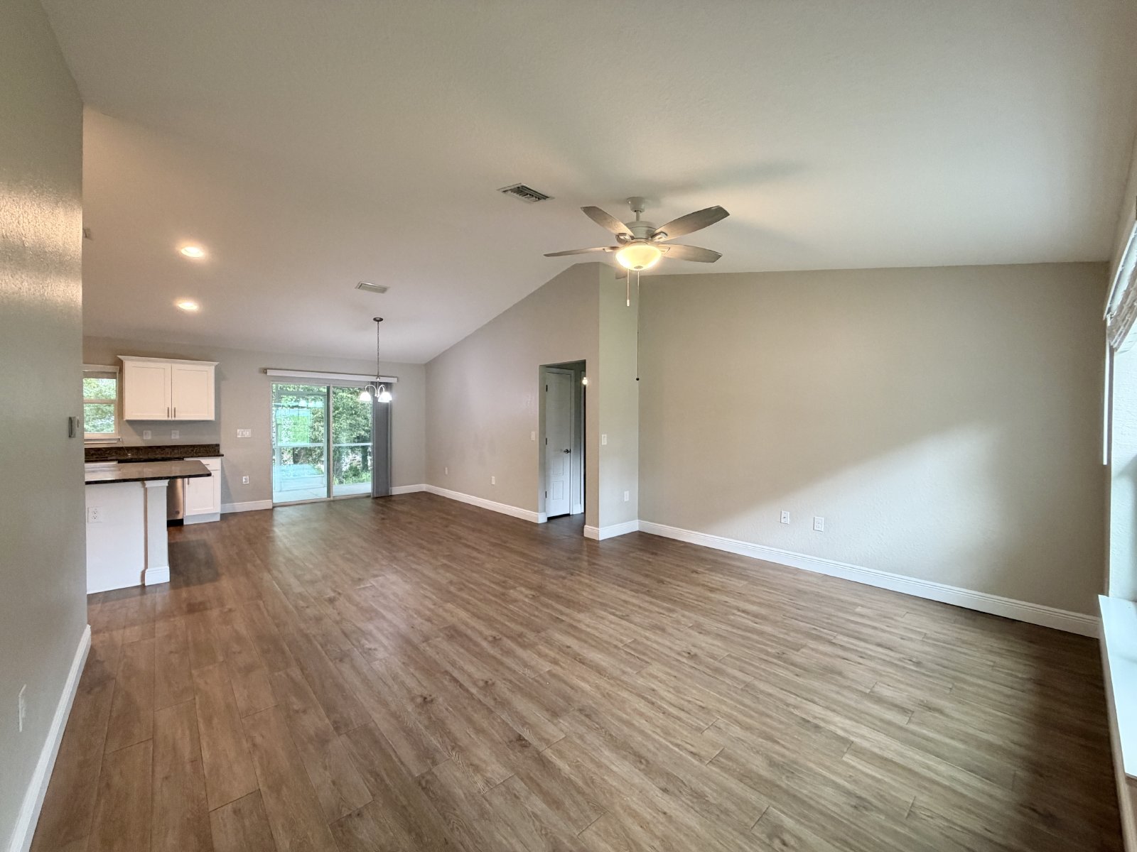 9065 N Akola Way Citrus Springs FL 34434 property image