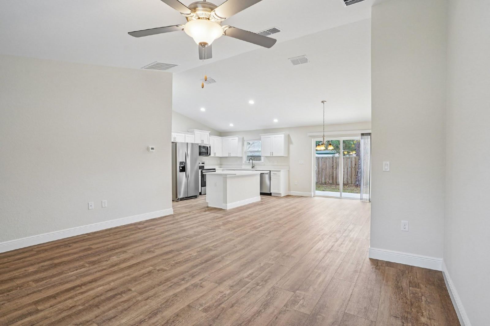 10 Hemlock Loop Ocala FL 34472 property image
