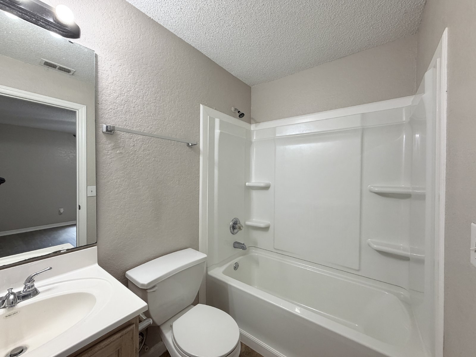 131 Diamond Ridge BLVD Auburndale FL 33823 property image