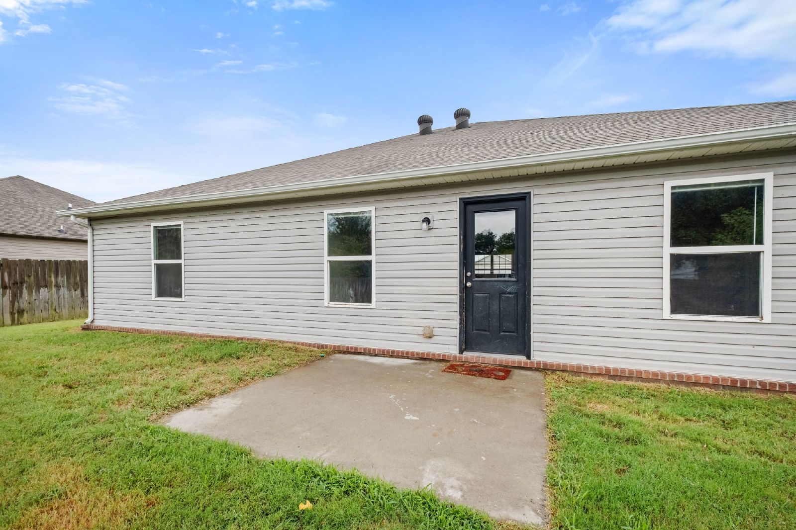 1388 S Spritz Drive Fayetteville AR 72701 property image