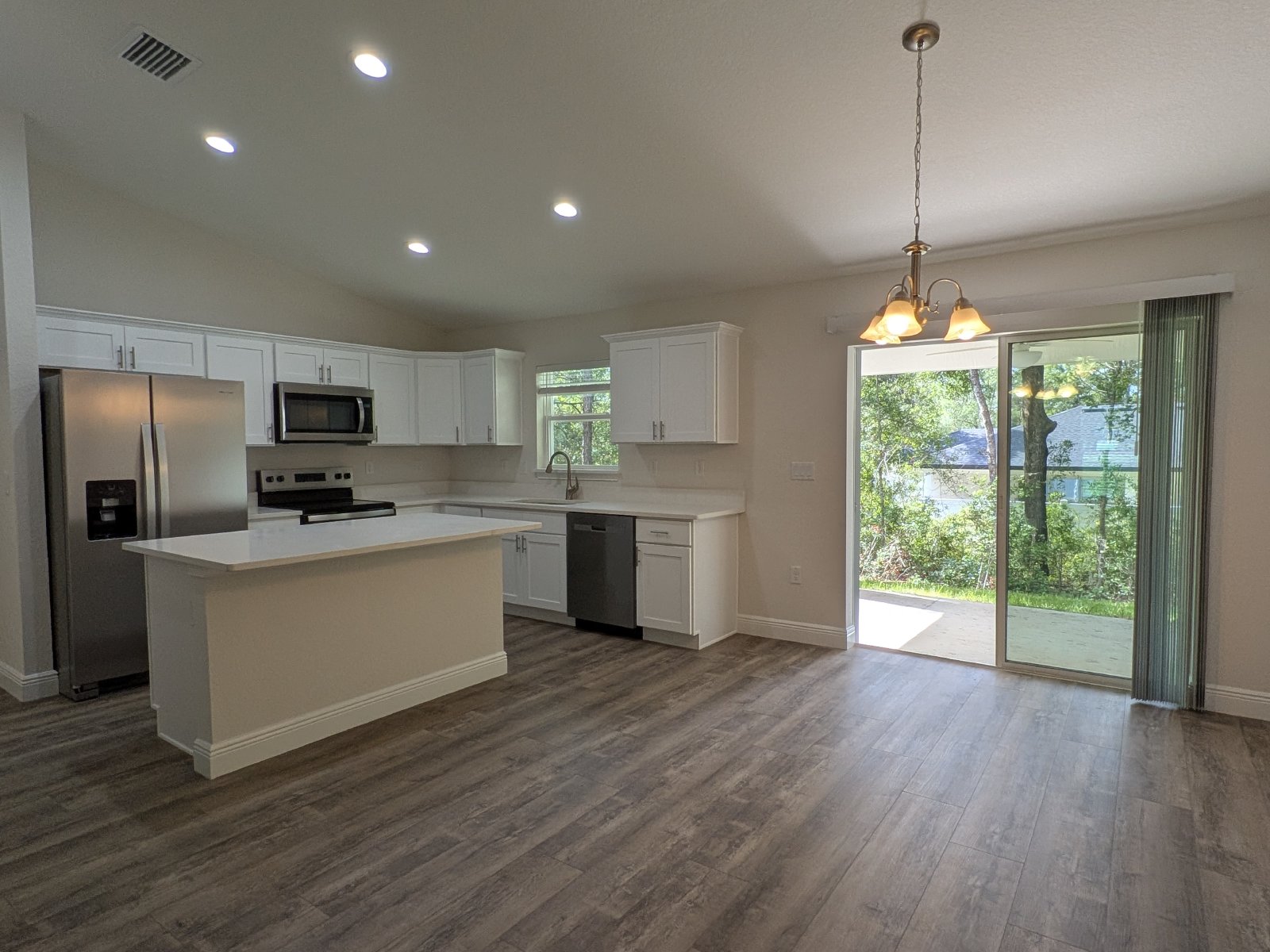 1640 W Saint Elizabeth Pl Citrus Springs FL 34434 property image