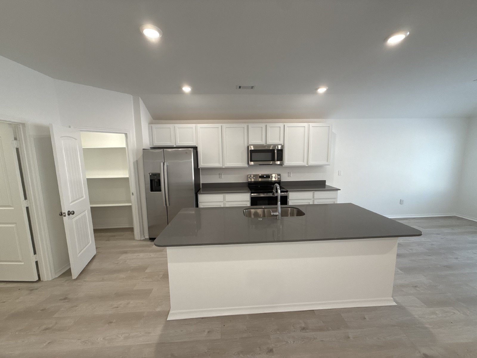 759 Gussy Ln Benton, AR 72019 property image