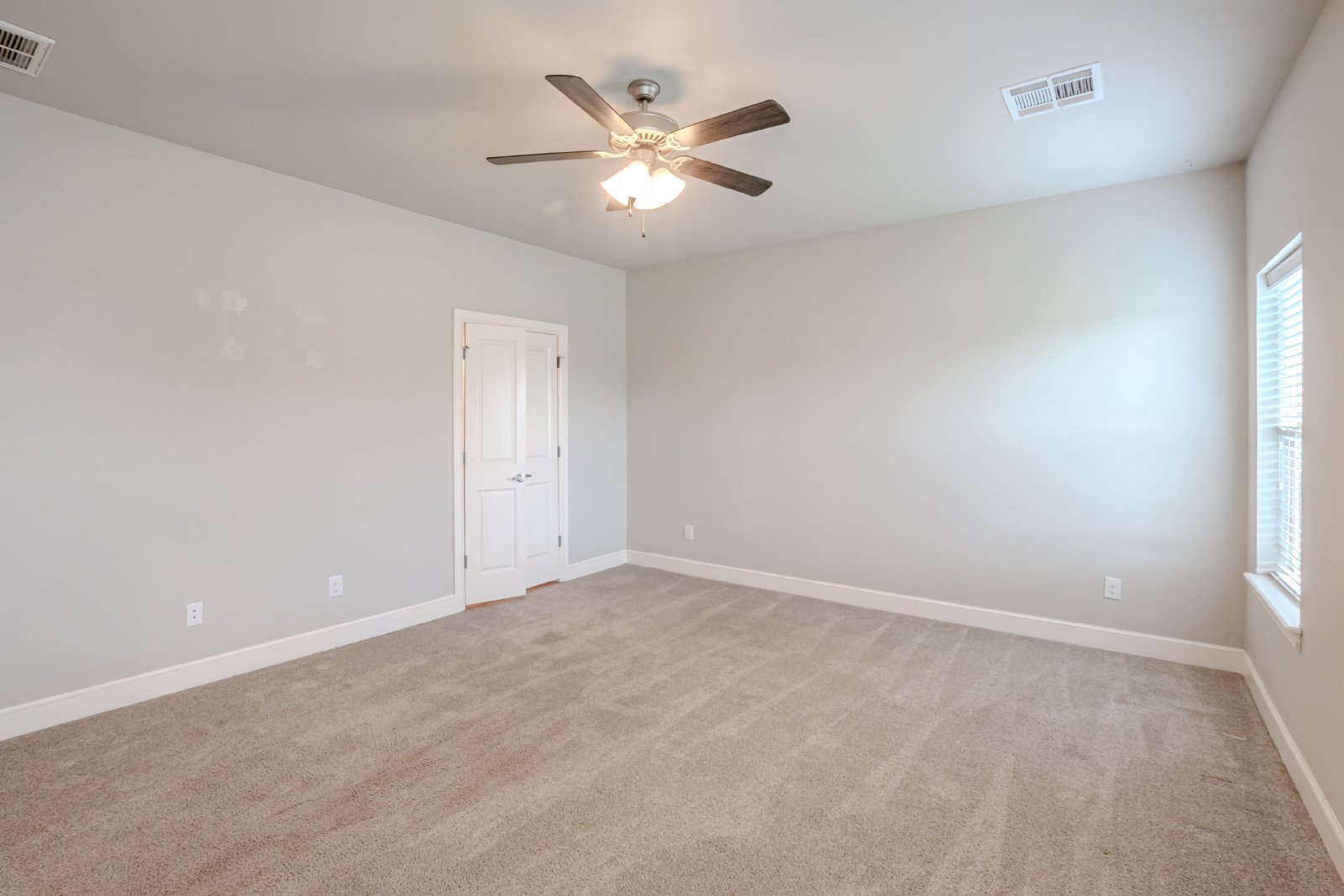 12037 Ashford St. Yukon, OK 73099 property image