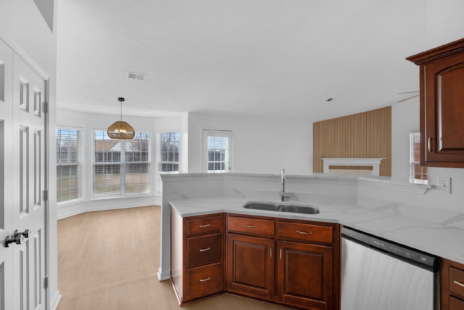 8131 Mary Payton Dr Southhaven MS 38671 property image